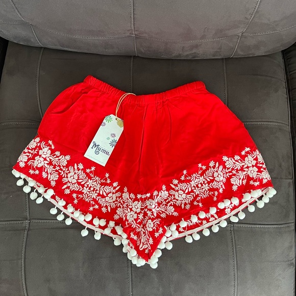 NWT! Show Me Your Mumu Laney Pom Pom shorts, Size M - Picture 4 of 7